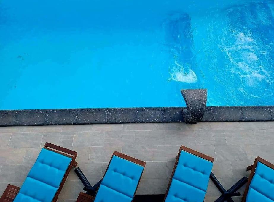 Holiday&Suite Klanac วีร์ ภายนอก รูปภาพ