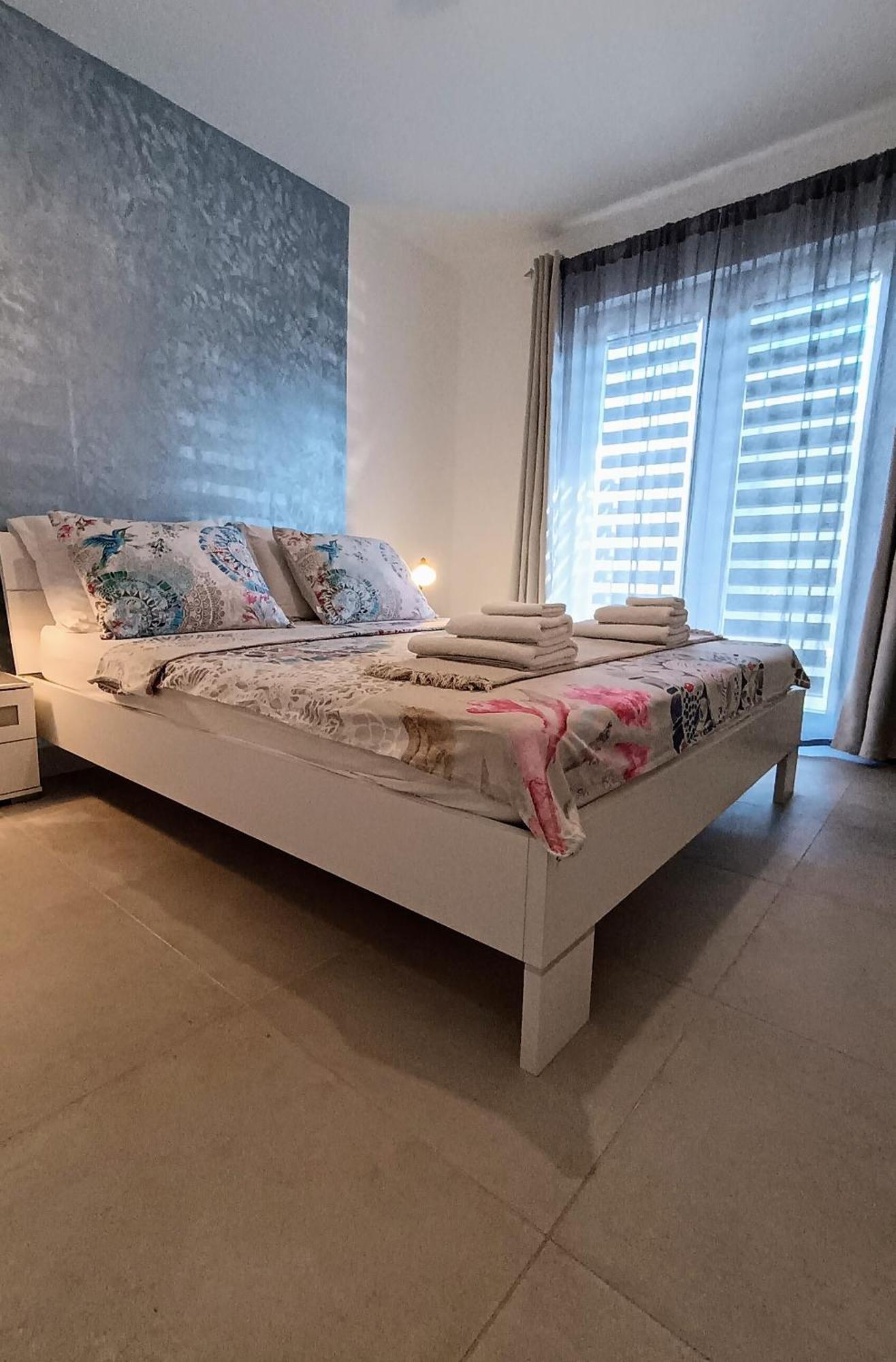 Holiday&Suite Klanac วีร์ ภายนอก รูปภาพ