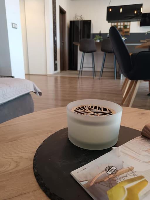 Holiday&Suite Klanac วีร์ ภายนอก รูปภาพ