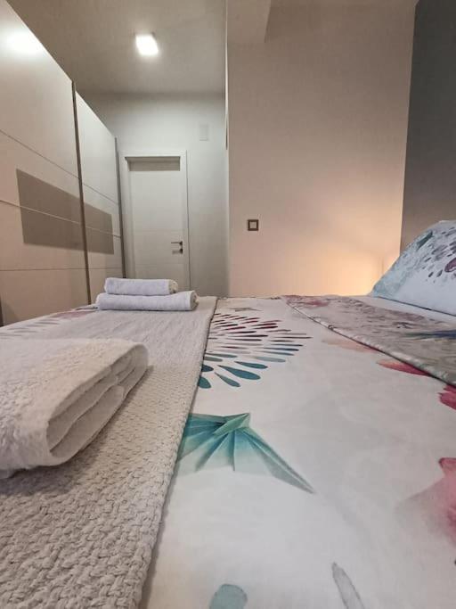 Holiday&Suite Klanac วีร์ ภายนอก รูปภาพ