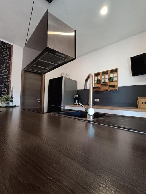 Holiday&Suite Klanac วีร์ ภายนอก รูปภาพ