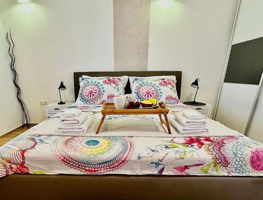 Holiday&Suite Klanac วีร์ ภายนอก รูปภาพ